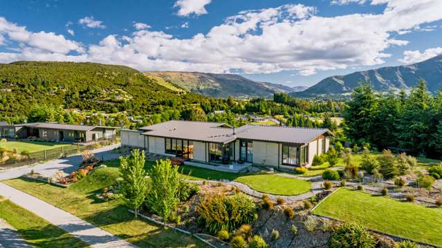 7 Glenaray Crescent Wanaka_1