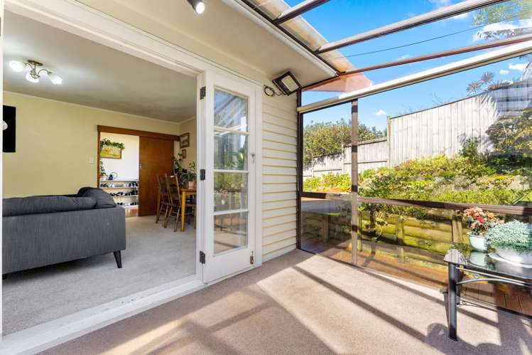 1/11a Agincourt Street Glenfield_24