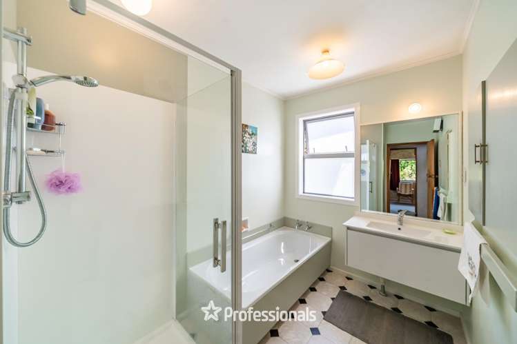 1119 Coast Road Wainuiomata Coast_13