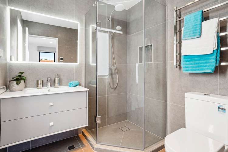 5a Fernwood Place Wai O Taiki Bay_8