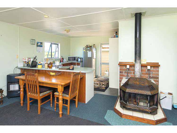 7 Greenfield Road Pollok_5