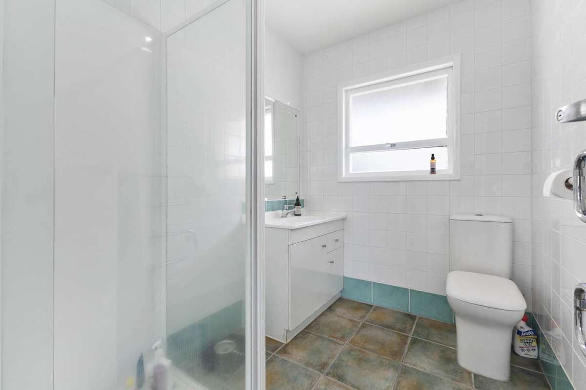 2/11 Felton Mathew Avenue_5