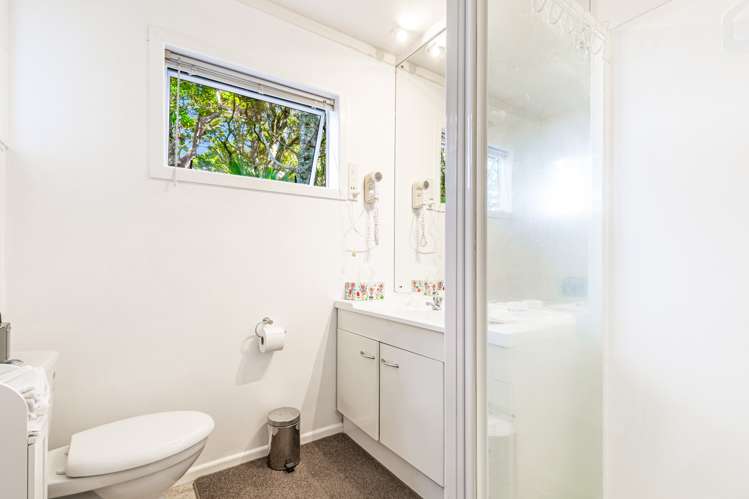 98 Scenic Drive Titirangi_15