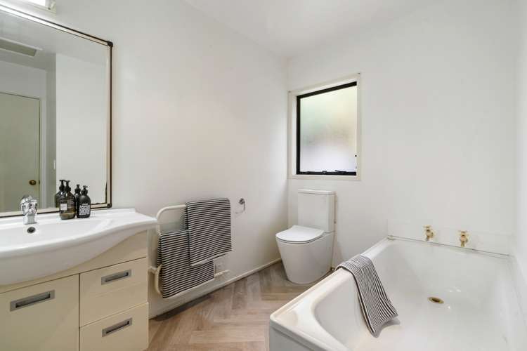 1/21 Commodore Parry Road Castor Bay_21