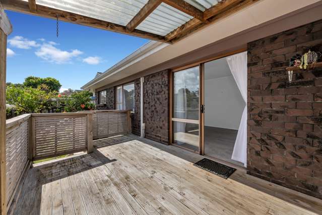 1/16 Archmillen Avenue Pakuranga Heights_3