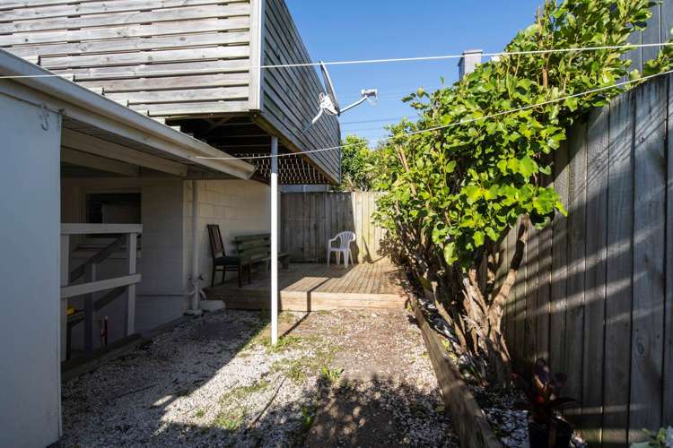 1/4 Tui Glen Road Birkenhead_17