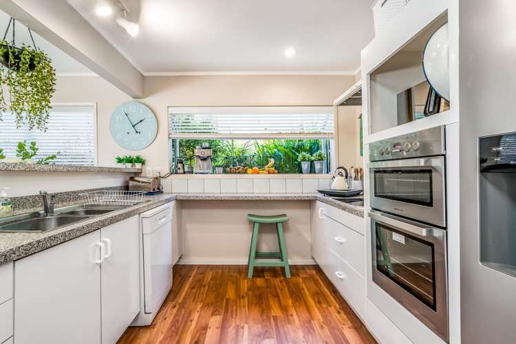 B/684 Whangaparaoa Road Stanmore Bay_4