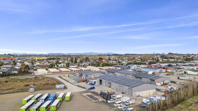 Diverse industrial trio will attract range of buyers