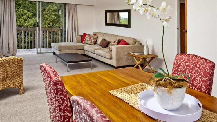 2/240 East Coast Road Forrest Hill_3
