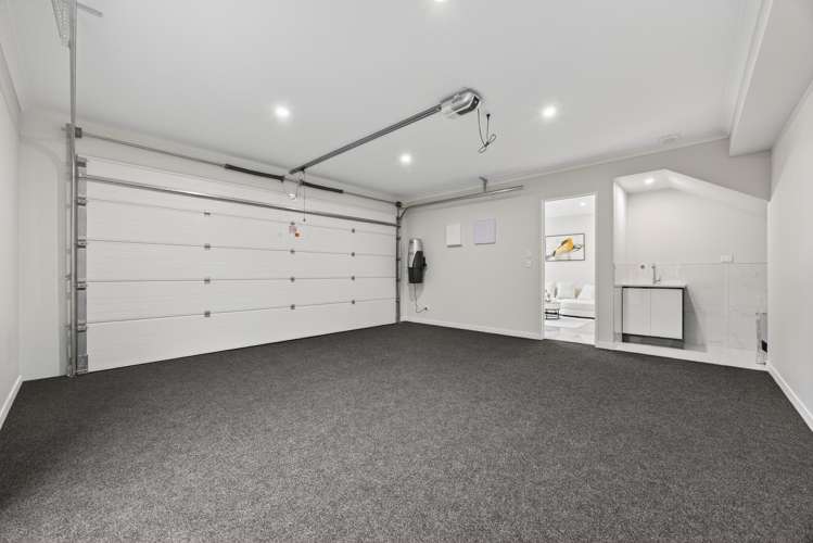 2 Ballyalton Crescent Flat Bush_33