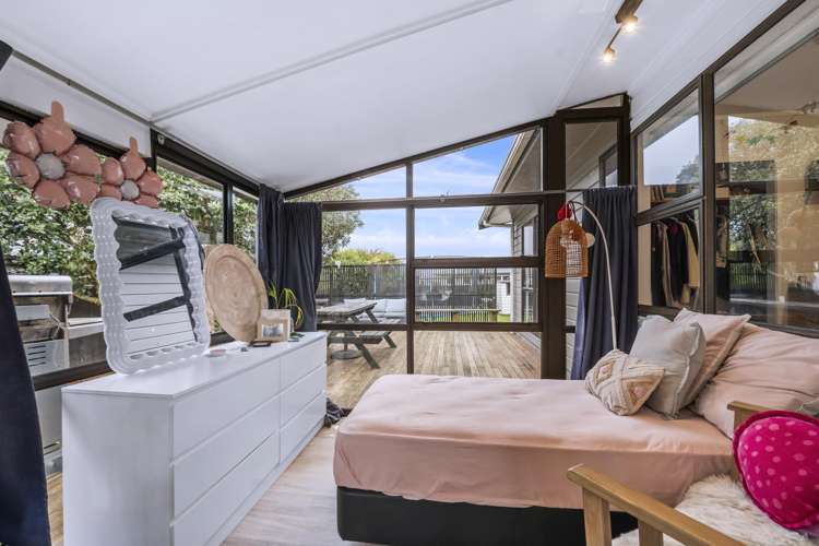 11 Browning Crescent Owhata_11