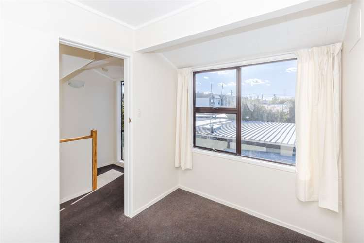 40 May Street Hamilton East_9