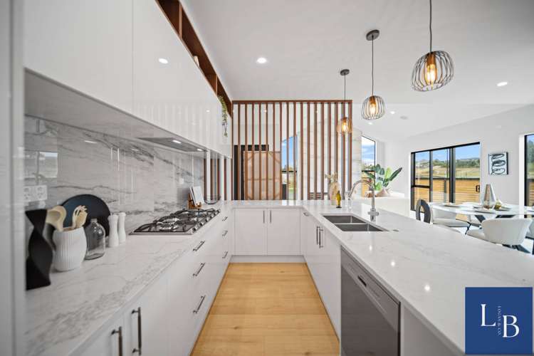 38 Furlough Road Opaheke_10