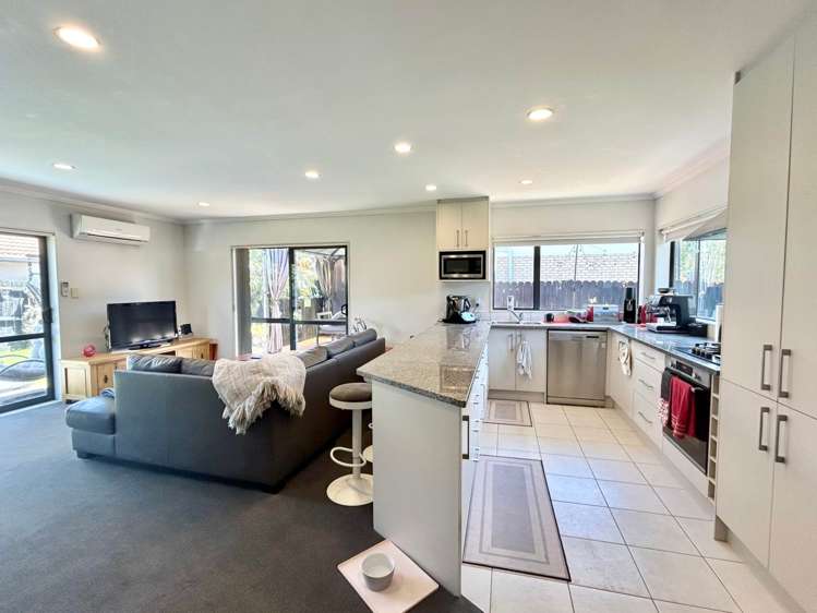 15 Te Ruru Way Stanmore Bay_2