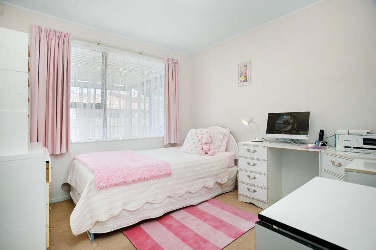 10 Morning View Titahi Bay_16