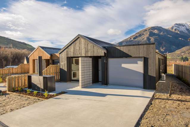 18 Huxley Place Dalefield/Wakatipu Basin_1