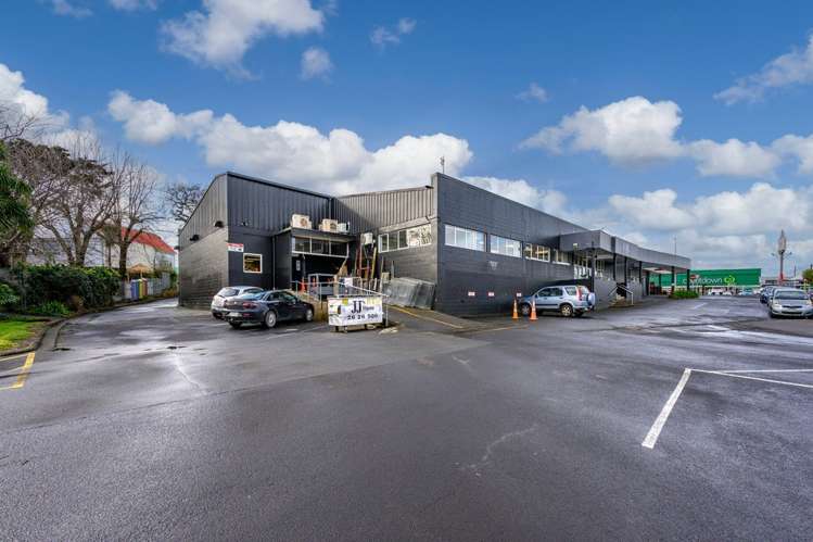 79 - 83 Great South Road Papakura_3