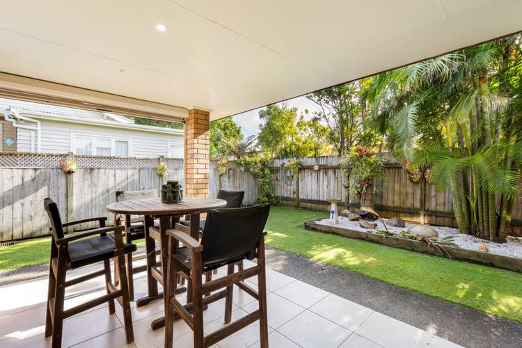 19 Crown Street Royal Oak_16