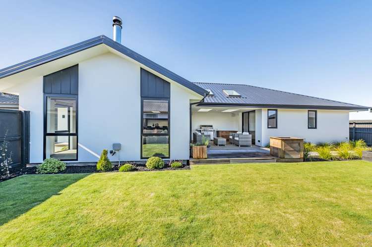 72 Halpin Drive Lincoln_22