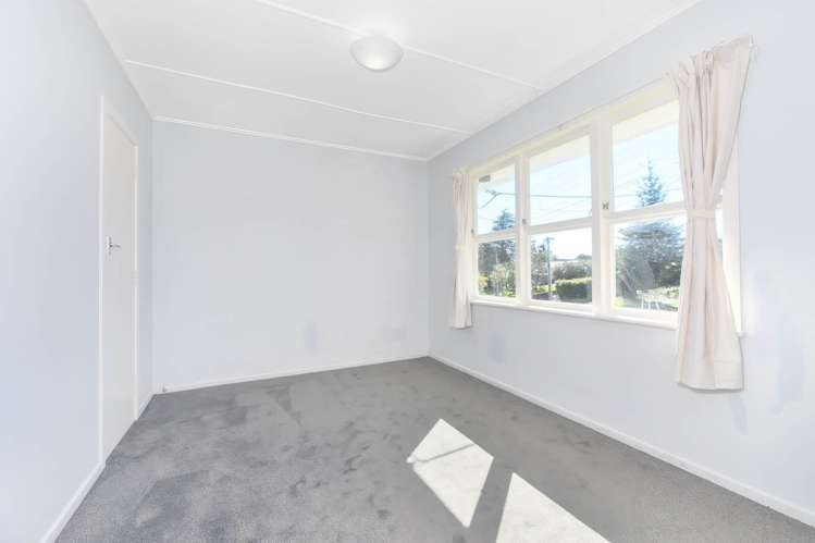 55 Amberley Avenue Te Atatu South_10