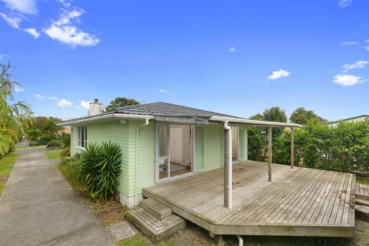 21 Waione Avenue Te Atatu Peninsula_11