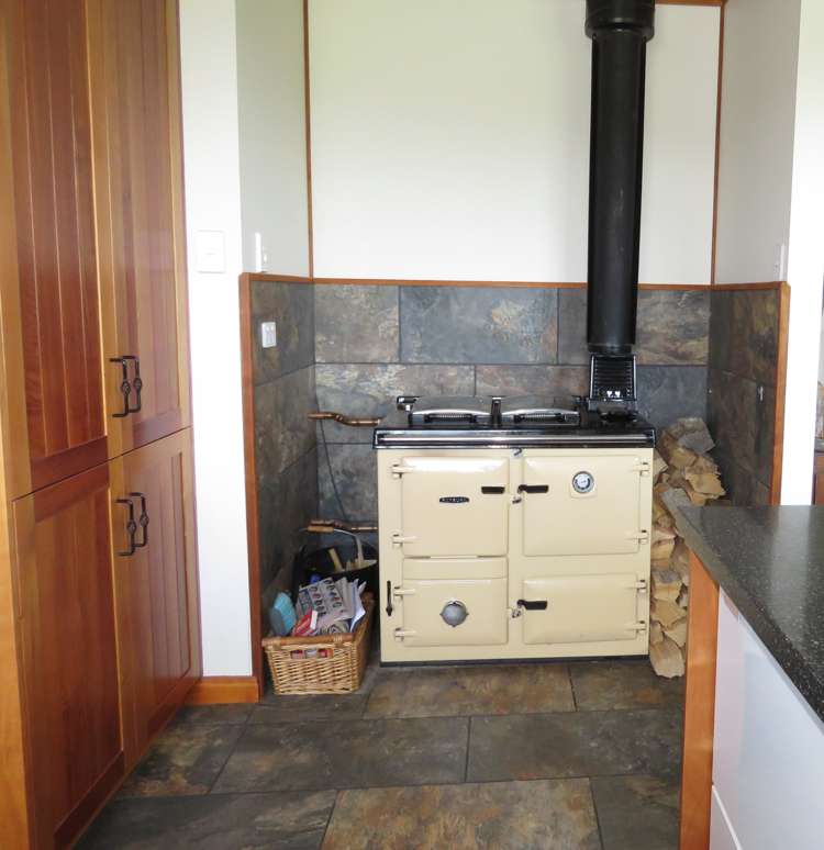 7 Somerville Road Reefton_8