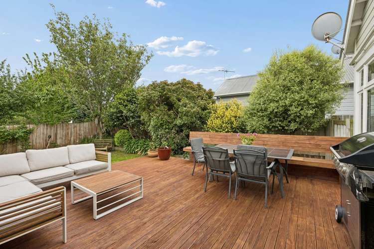 22 Rona Street_3