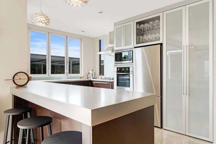 6 Queenstown Road Hillsborough_6