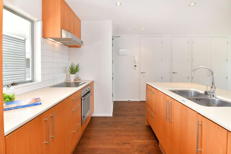 303/252 Centreway Road Orewa_9