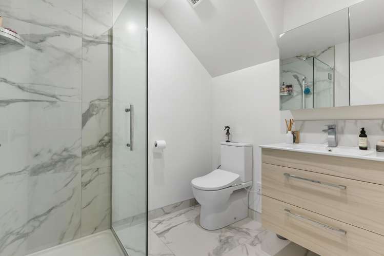 10/10 Yeovil Road Te Atatu Peninsula_16