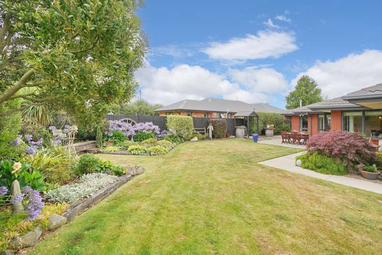 2 Ford Mews Springston_25