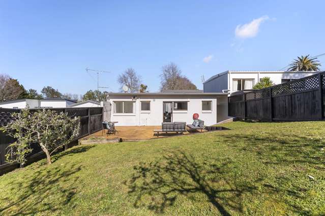 Big Yard, Bright Outlook, Great Location