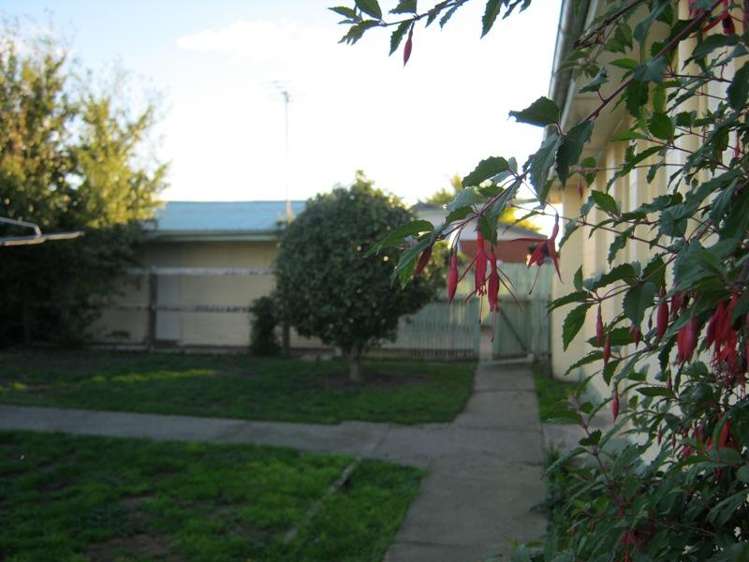 13 Washington Crescent Redwoodtown_9