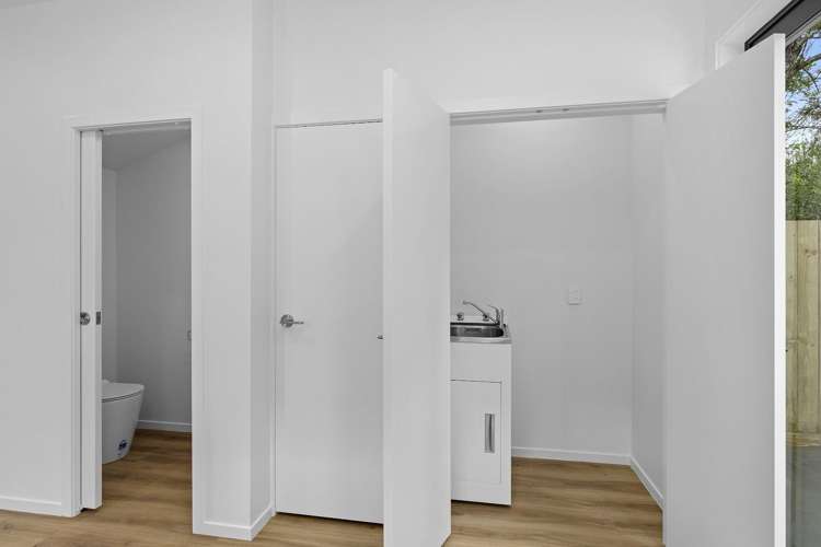 Unit 1/33 Raukawa Street Stokes Valley_13