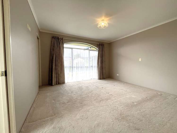 19 Reybert Place Massey_15