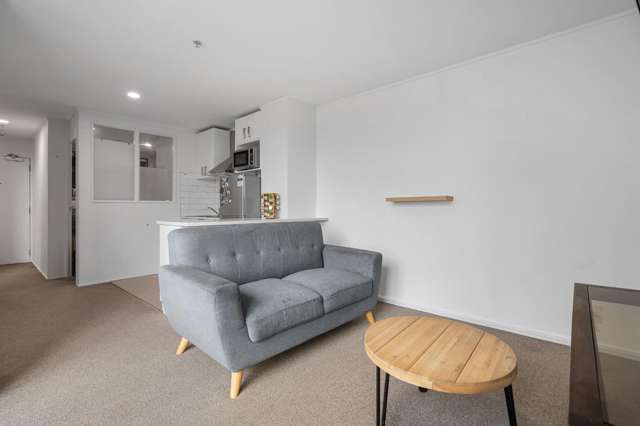 712/72 Nelson Street 10015_2