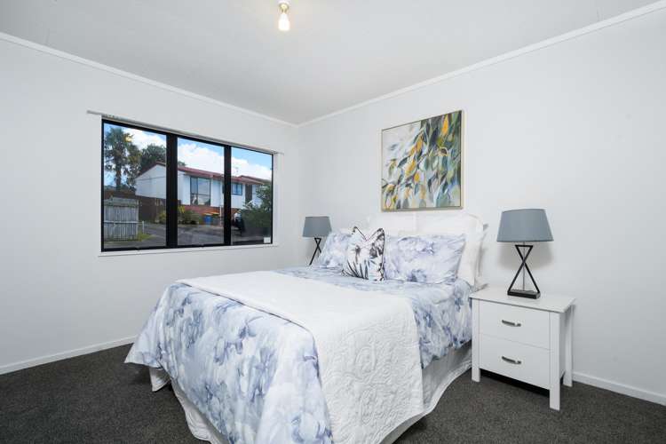 39 Meadowvale Rise Titirangi_12