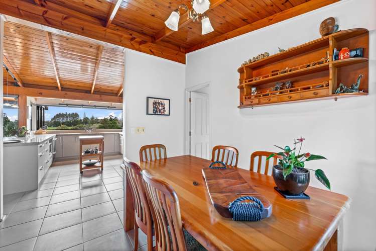 37 Lloyd Road Riverhead_11