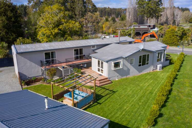 2 Lakefront Drive Te Anau_21