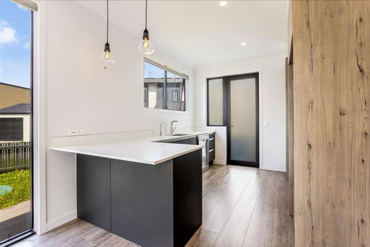 7 Frank Gill Road Hobsonville_12