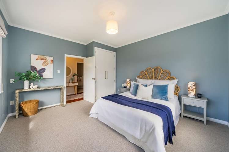 8 Saint Albans Avenue Karori_11