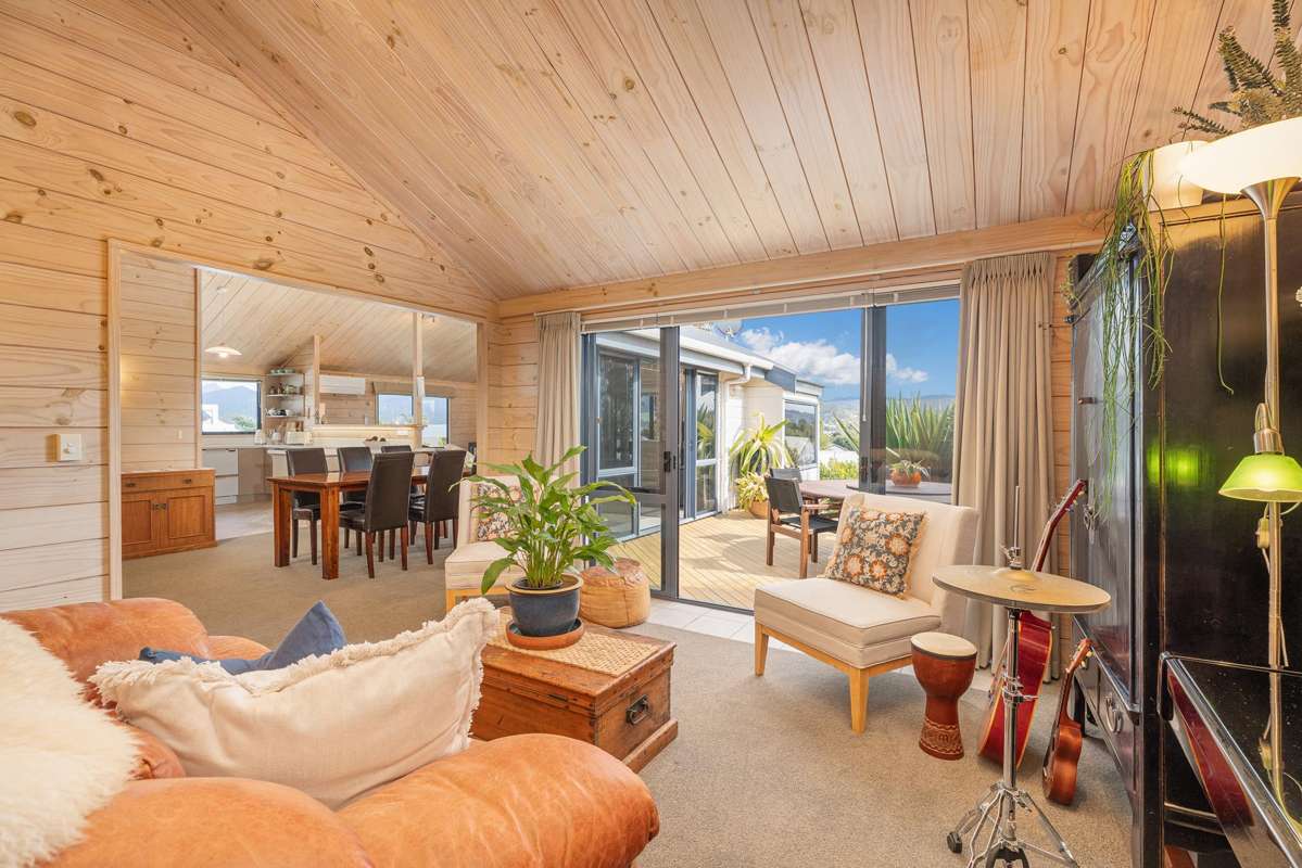 1133 Hikuai Settlement Road_3