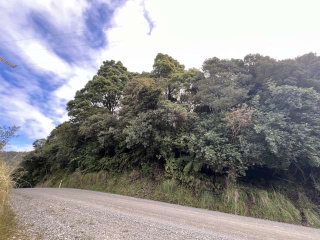 Bare Land Lifestyle Property Close To Town