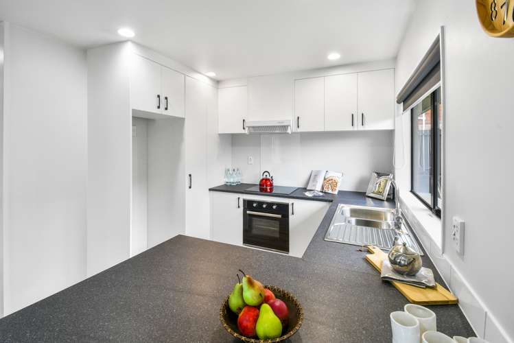 30 Koru Street Mangere Bridge_22