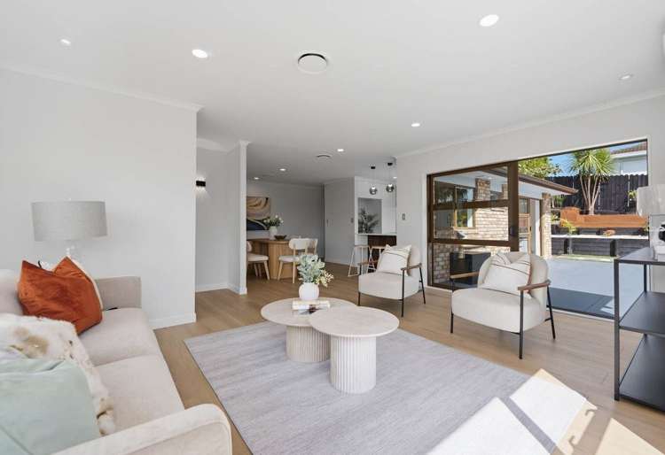 8 Caldecote Place Flat Bush_12