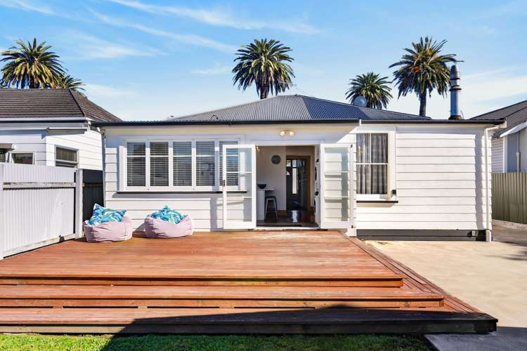 70 Kennedy Road Napier South_7