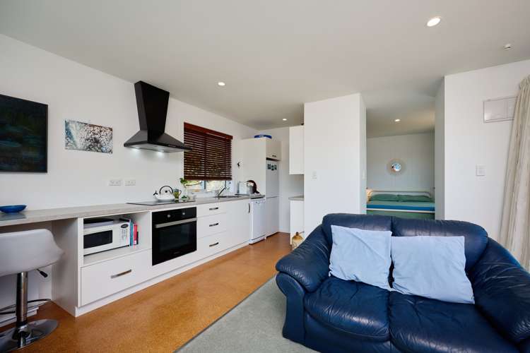 17b Otago Street Picton_6