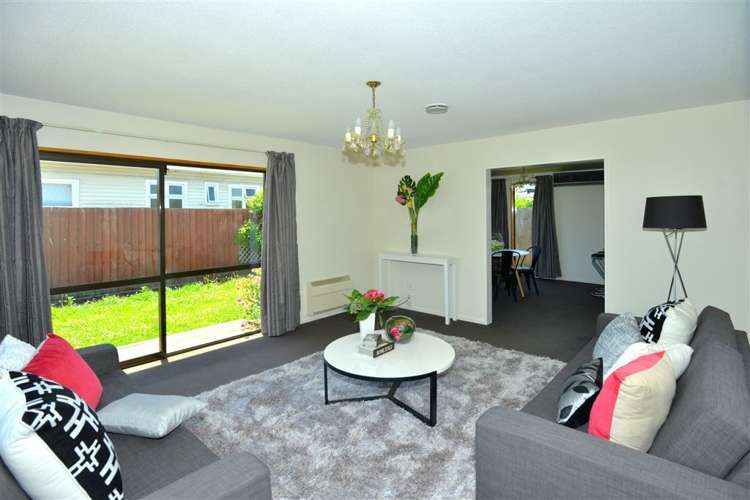 2/18 Winters Road Redwood_5