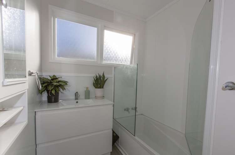 68 West View Crescent Onerahi_7