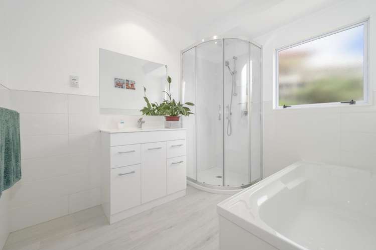 76 Sapphire Drive Hairini_12